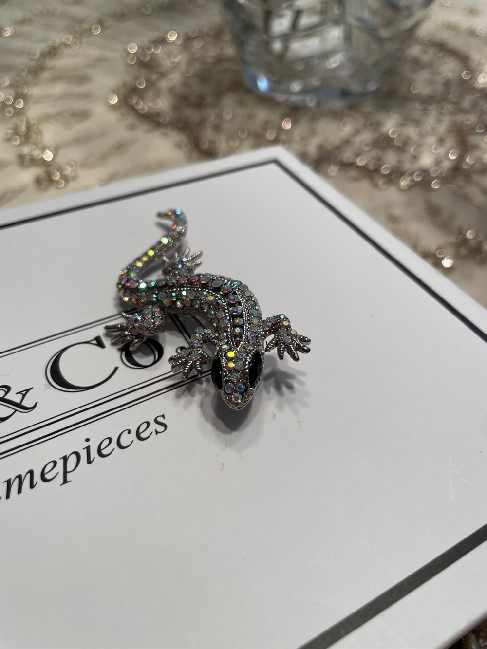 Crystal-Embellished Gecko Reptile Ornament - Iridescent Silver